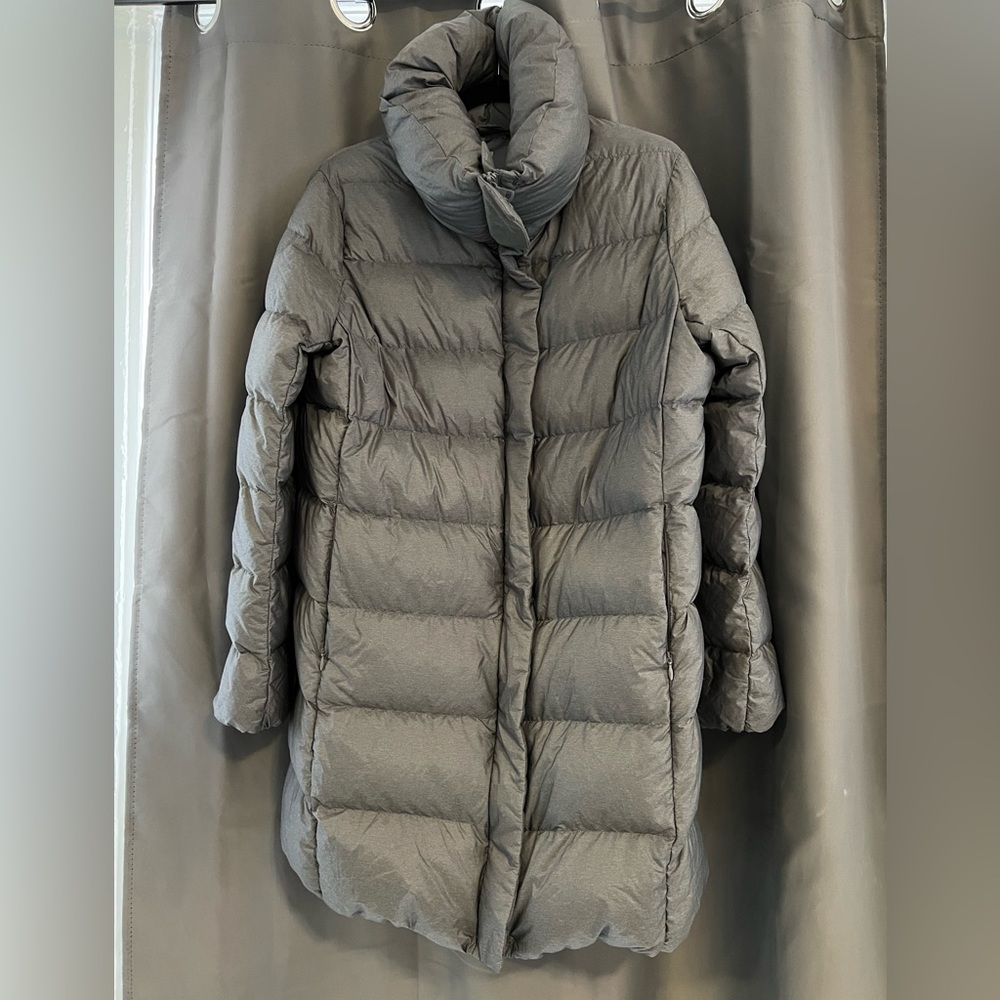 Uniqlo Puffer Coat - Size L